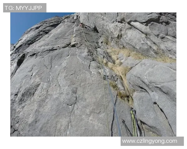 实时新闻南京攀岩队的防守策略分析与攀岩热点探讨